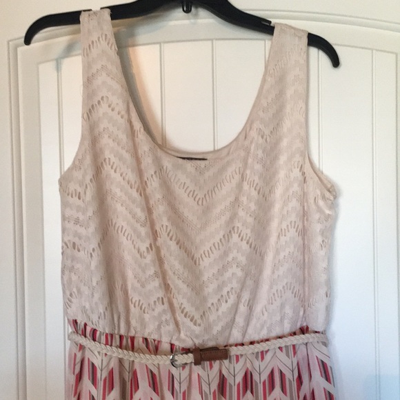 Maxi dress - Picture 2 of 6